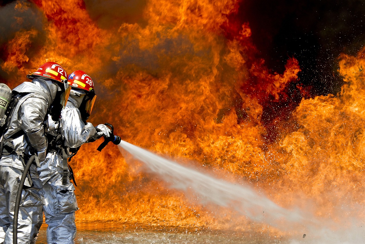 Quanto ganha um bombeiro especialista em Portugal?